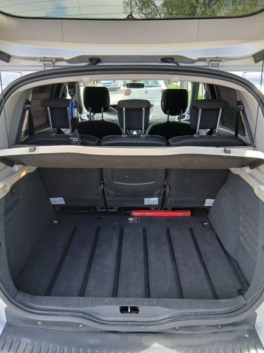 Vând masina Renault Scenic