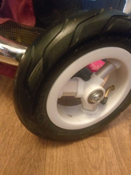 Триколка в отлично състояние