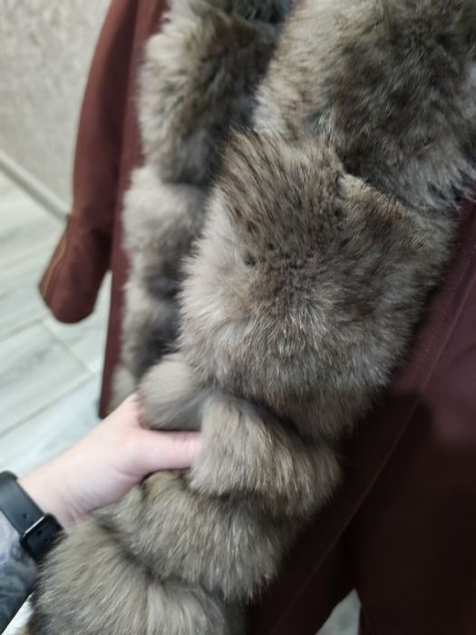 Продам парку новую.