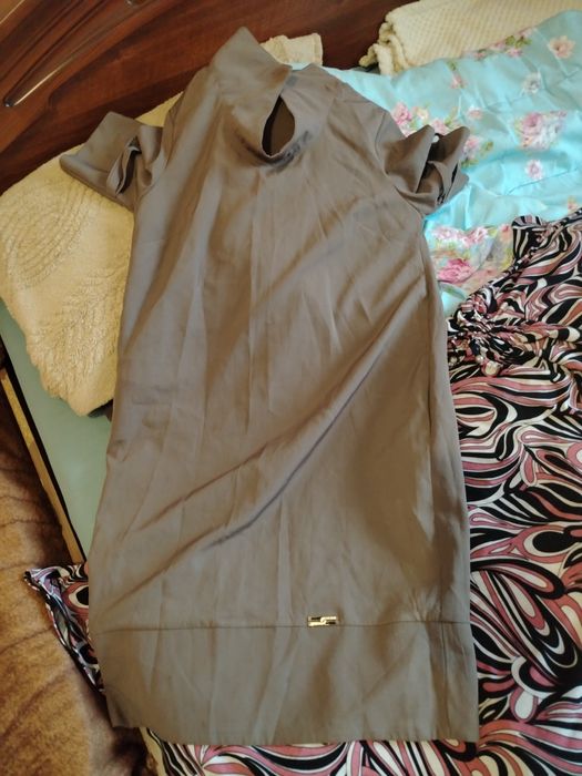 Продам платья недорого