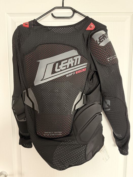 Protectie corp Leatt 3DF AIRFIT S/M