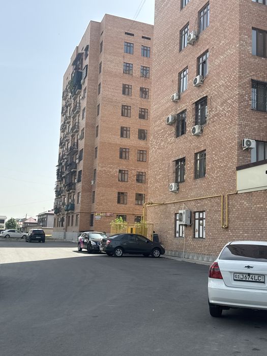 Sergili Metroni Quruvchi bekatiga yaqin joyda 1 xonali uy ijaraga beri