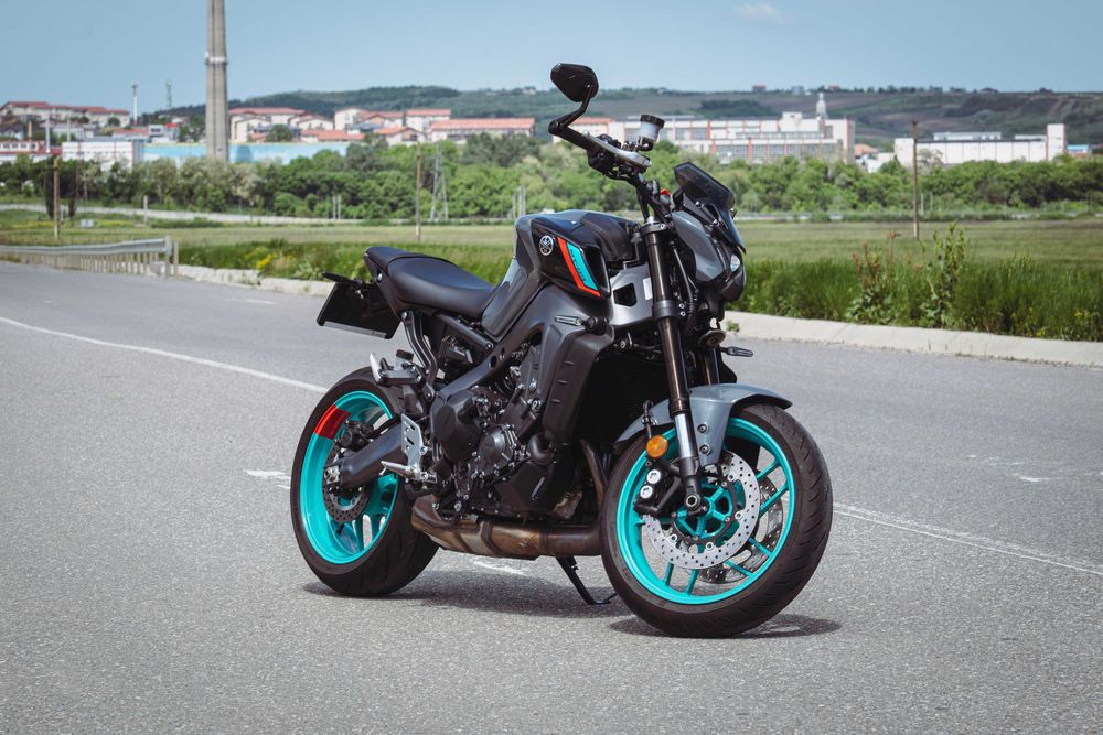 Yamaha MT-09 | 2023 | 2800 km | Ca Nouă