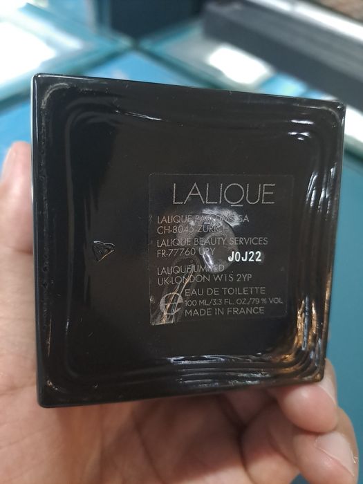 Encre noire Lalique