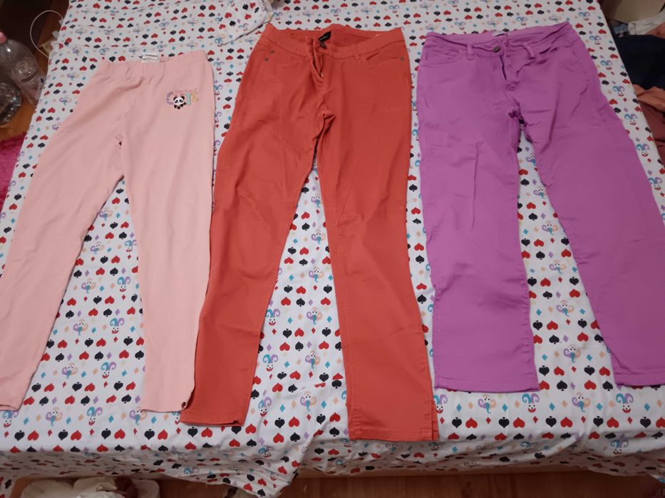 Vând lot haine descrierea mai jos