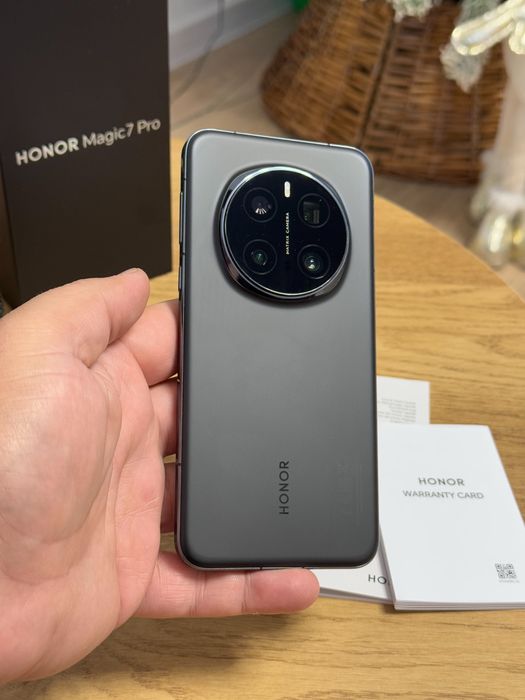 Cititi descrierea - Honor Magic 7 Pro - 512GB - 12GB RAM