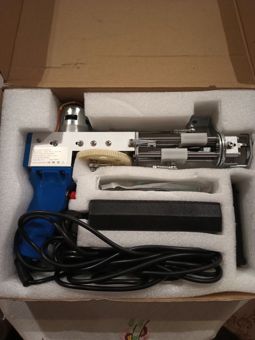 Пистолет за тъфтинг/килими