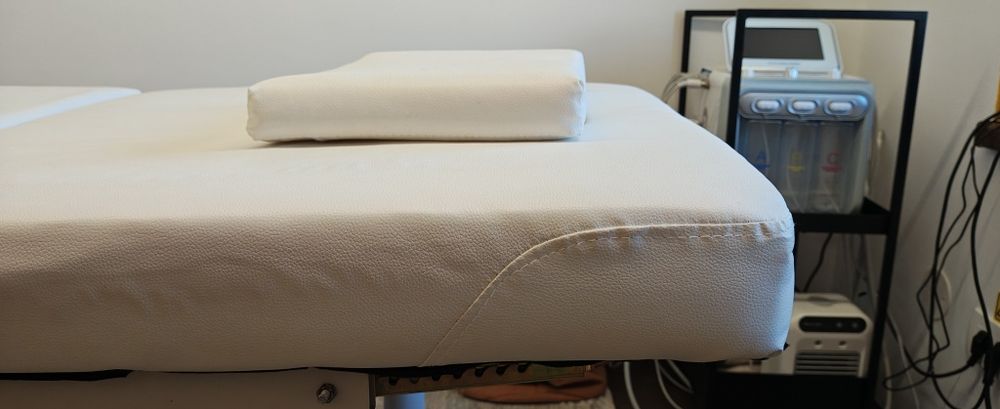 Pat cosmetica Alb, 186x70x70cm, Masa masaj profesional, 22kg