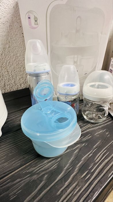 Електрически стерилизатор + дозатор за мляко + стъклени шишета