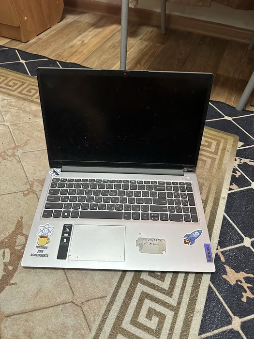 Продам ноутбук на запчасти