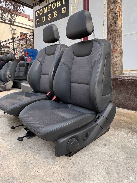 Сиденья Mercedes W204