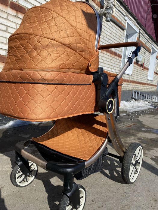 Продам коляску для новорожденных