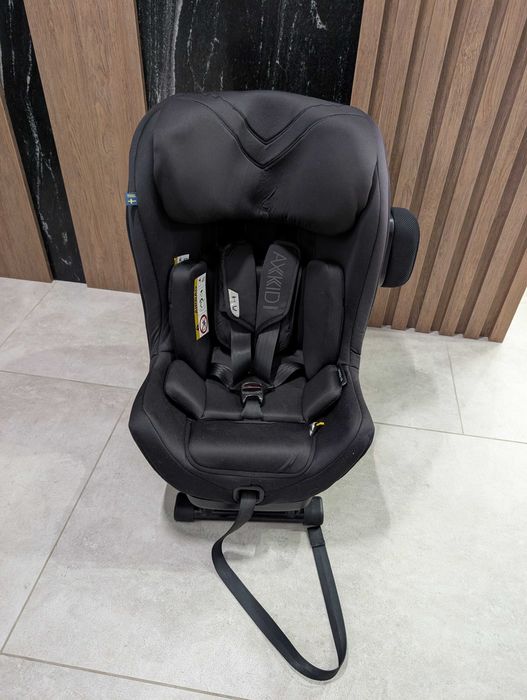 Столче за кола AXKID MINIKID 3 (0–36 кг)