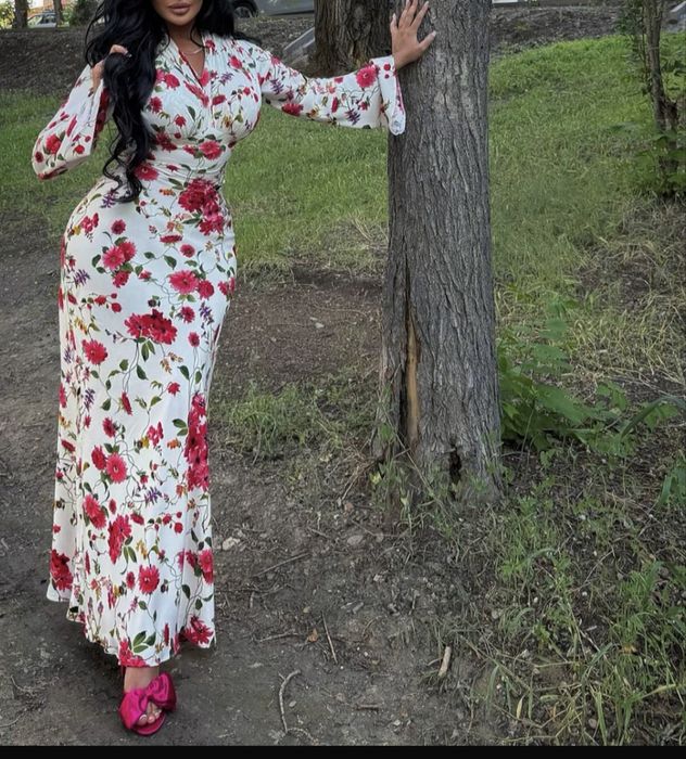 Продам красивое  летнее платье ,