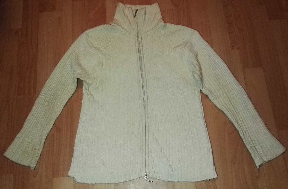 Свитер размер 50.