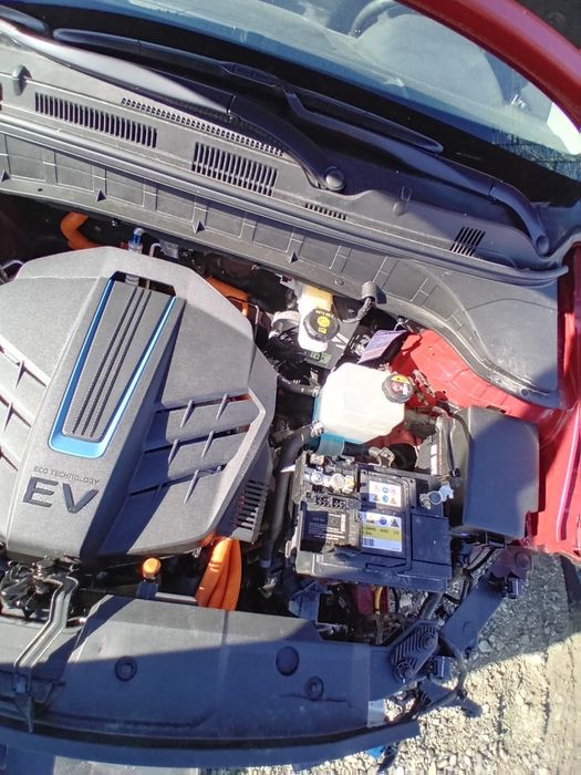 Хюндай кона на части