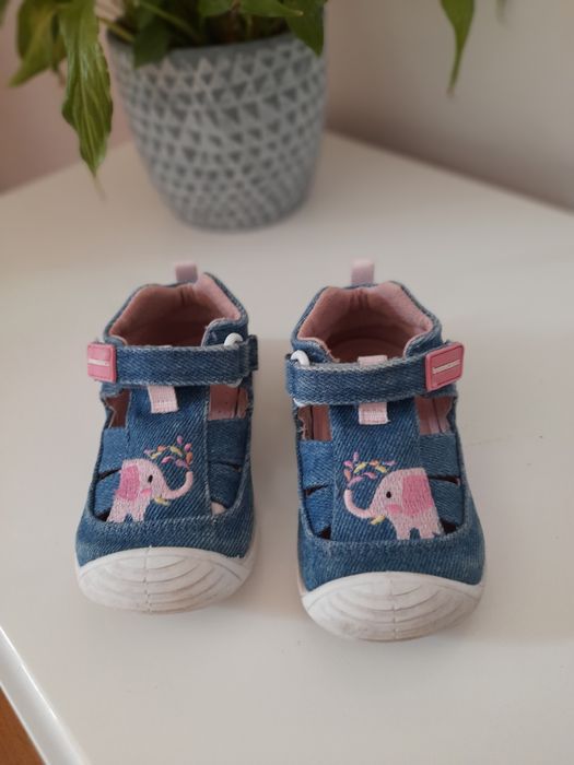 Sandale Biomecanics 22