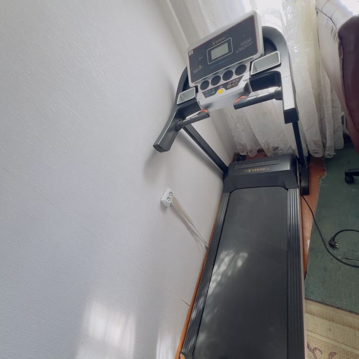 Беговая дорожка Genau 2,8л.с