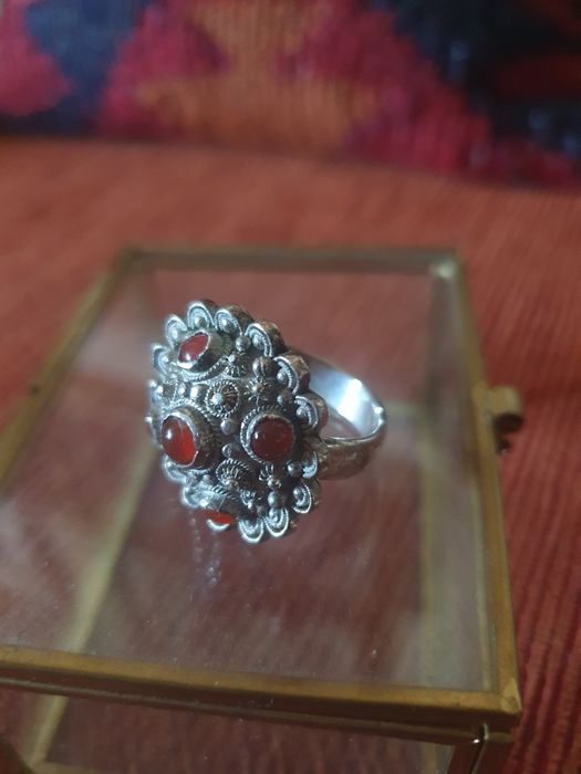 Inel vechi de argint