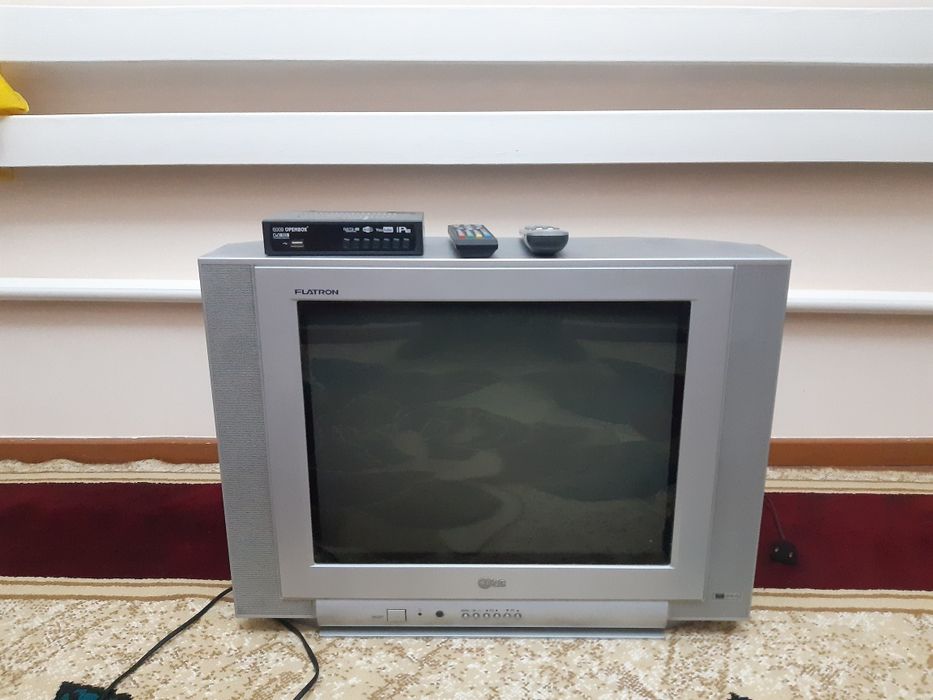 Телевизор сатылады 100 мын тунел косып беремен жаксы ислеп тур