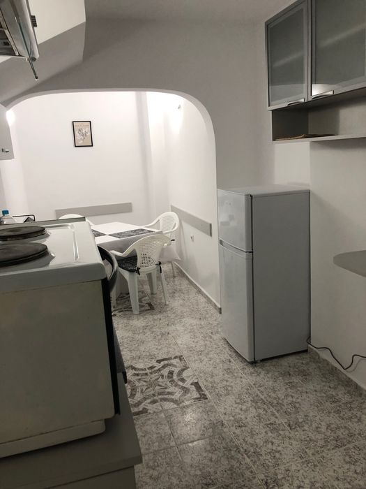 Дава се под наем Едностаен апартамент в Варна, Кайсиева градина - 38 кв.м за 204 € - Снимка #2