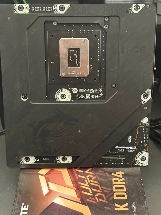 MSI MEG ACE/ Core i9