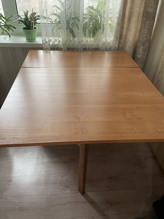 Стол -книжка б/у