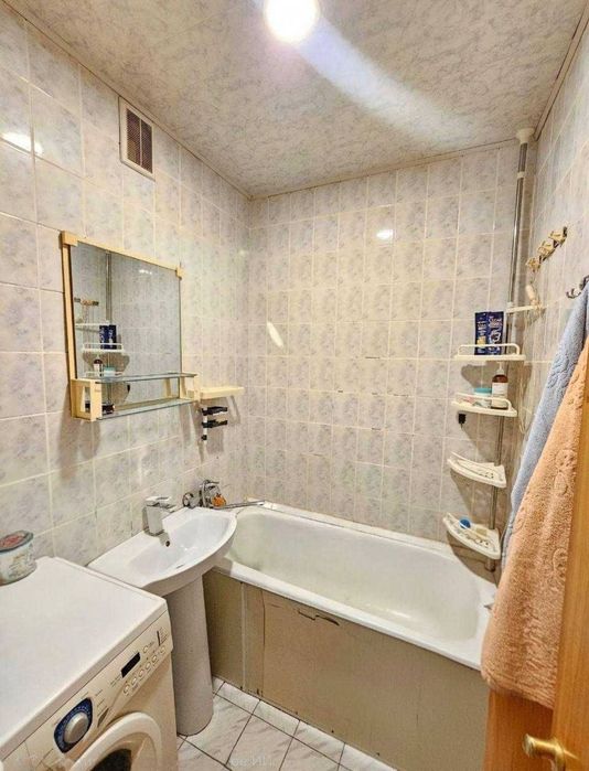 Квартира 3/2/5 Художники Средний ремонт 67м2