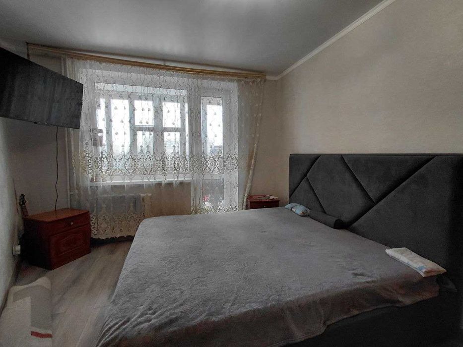 Продам 4 ком кв 8 мкр