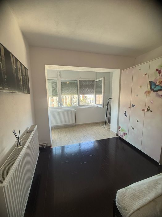 Inchiriez apartament 2 camere