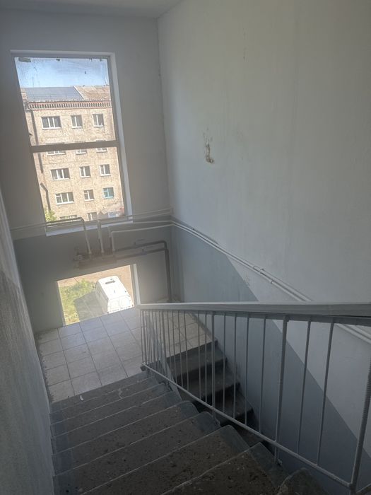 Продам 2-комнатную квартиру