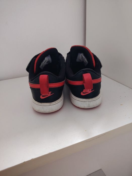 Adidași originali Nike, nu Puma Adidas