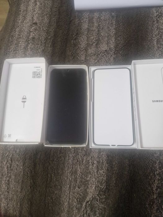 Продавам телефон нов Самсунг А 37 -128GB