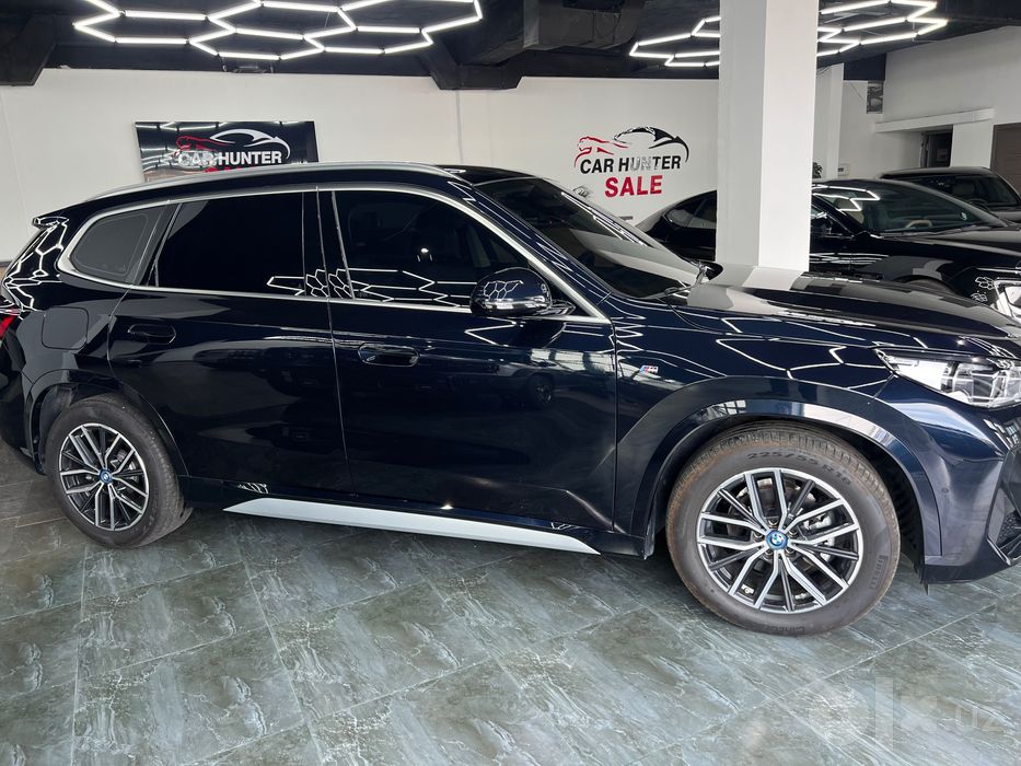 Bmw ix1 2025   Ev