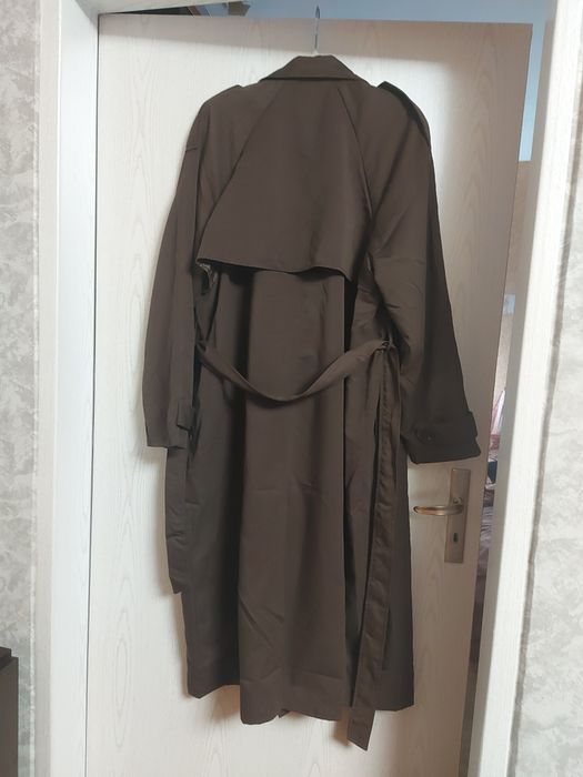 нов шлифер в кафяв цвят