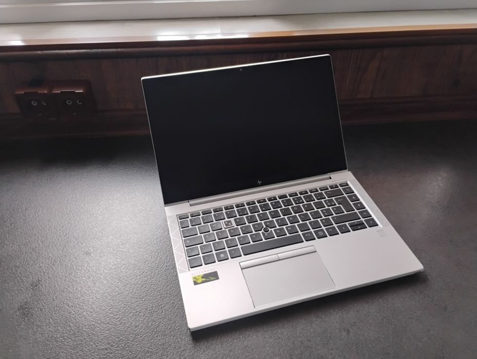 Laptop Hp - Ryzen 5 - 5000serie - 24GB - By Wolf