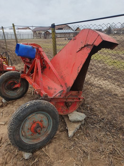 Tocătoare de resturi vegetale Taarup