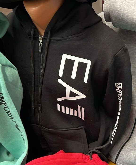 Trening unisex din nou pe stoc