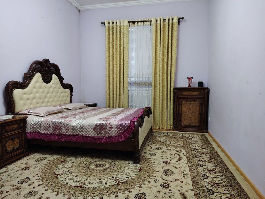 Сдаётся 2-комнатная квартира возле метро Чиланзар.