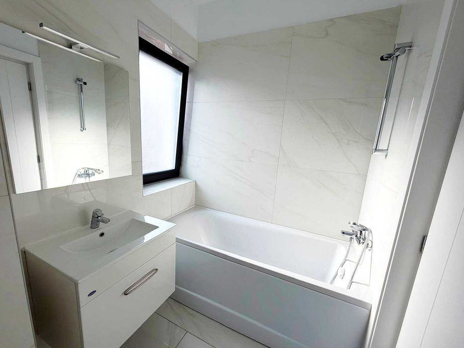 Apartament 2 camere, bloc nou, loc privat de parcare (PROPRIETAR)