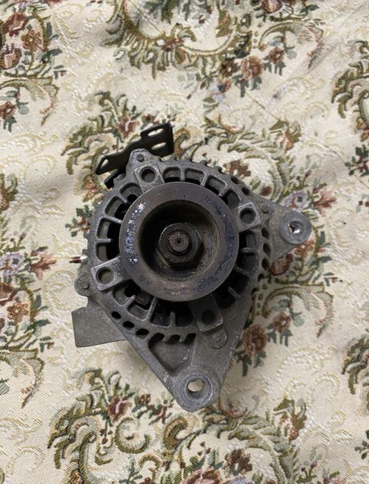 Оригинал Генератор Camry 40