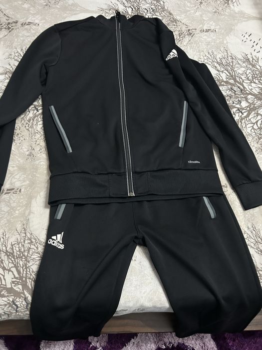 Nike,Adidas,Puma,Levis