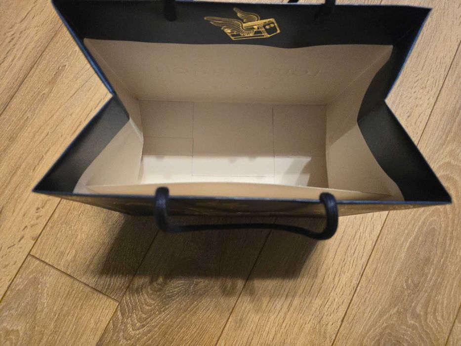 Louis Vuitton празнична новогодишна торбичка лимитирана серия 2025