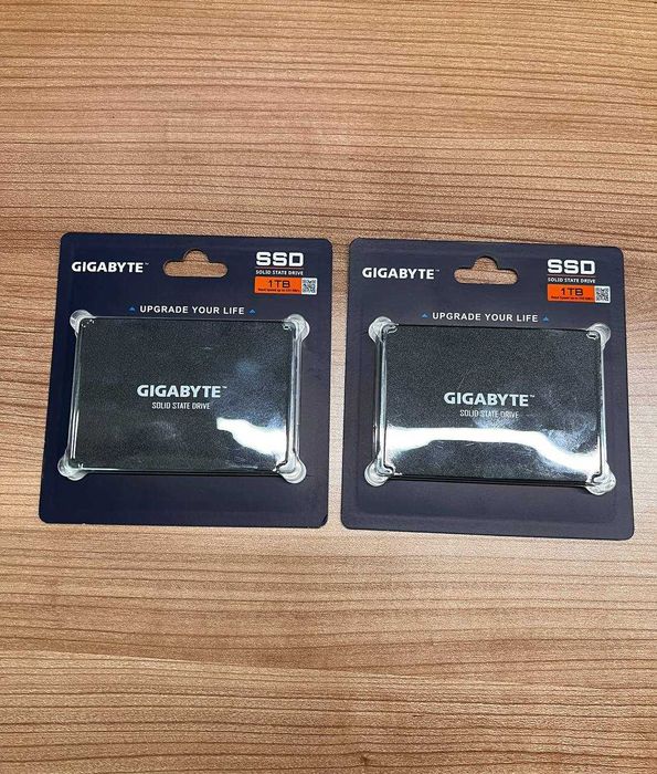 Новые SSD диски Gigabyte 1Tb (2шт)