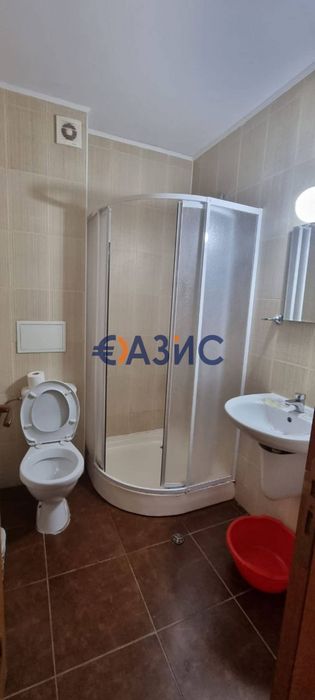 Продава се Двустаен апартамент в к.к. Слънчев бряг - 65 кв.м за 1124 €/кв.м - Снимка #4