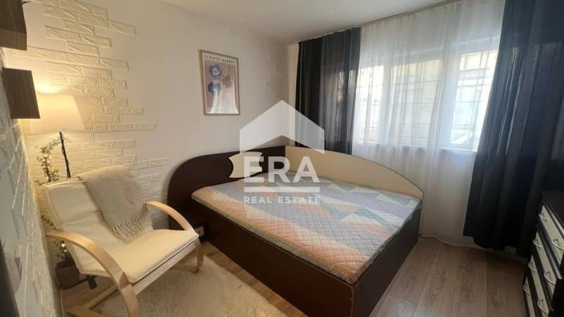 Дава се под наем Двустаен апартамент в Варна, Колхозен пазар - 55 кв.м за 435 € - Снимка #3