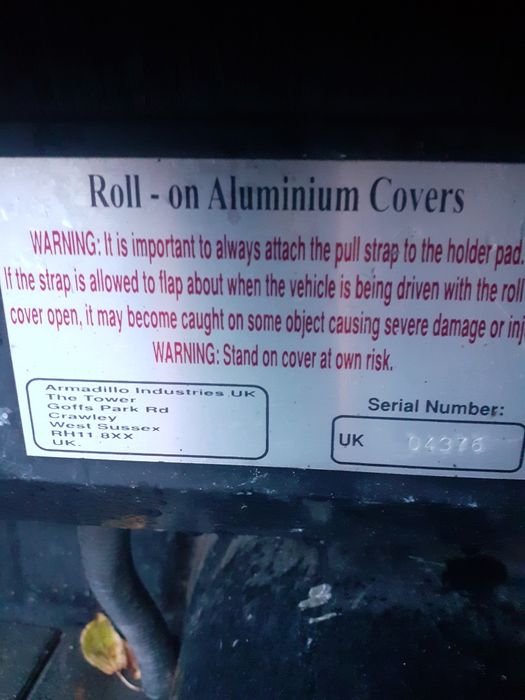 Rulou bena Mitsubishsi L200, inchidere bena