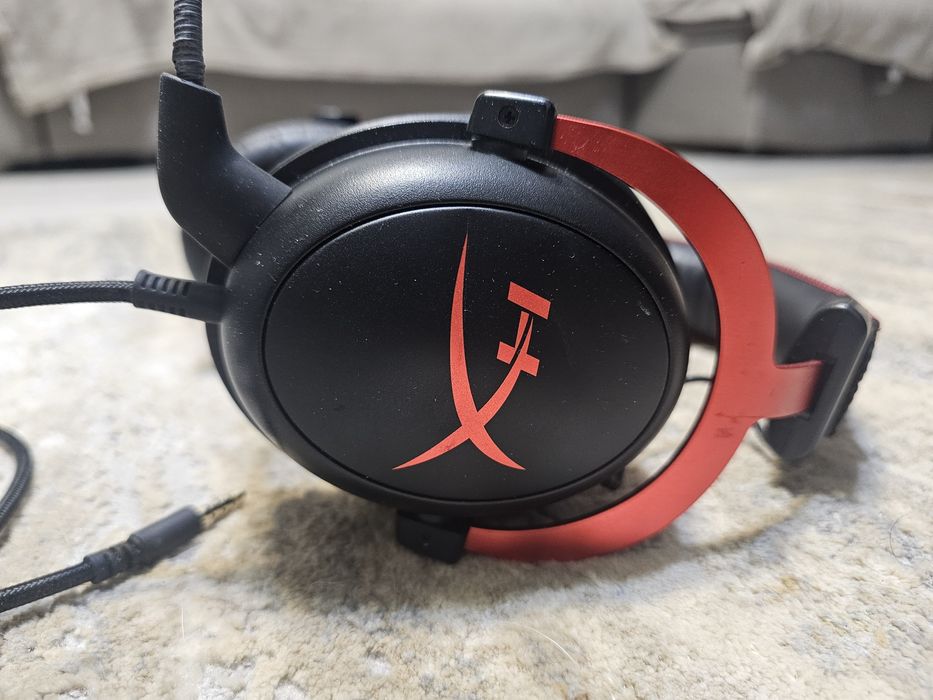 Casti gaming HyperX Cloud II, Rosu