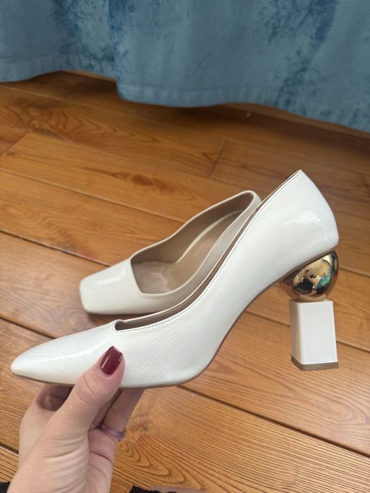Белые туфли, в идеальном состоянии,
