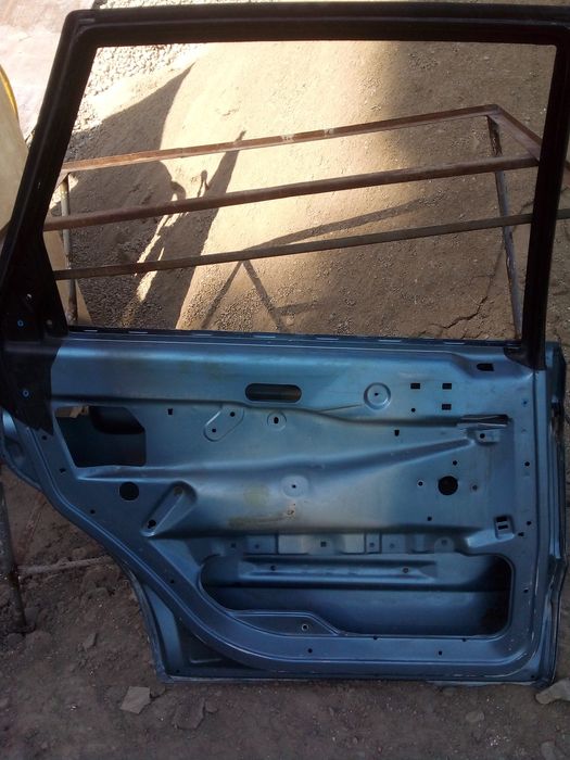 Дверь пассат б3 седан